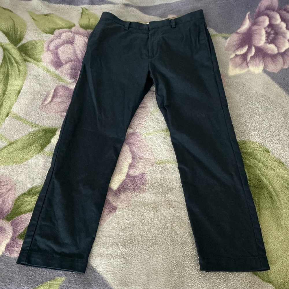 Banana Republic Men’s Straight Italian-Stretch Chino Pant - Picture 5 of 16